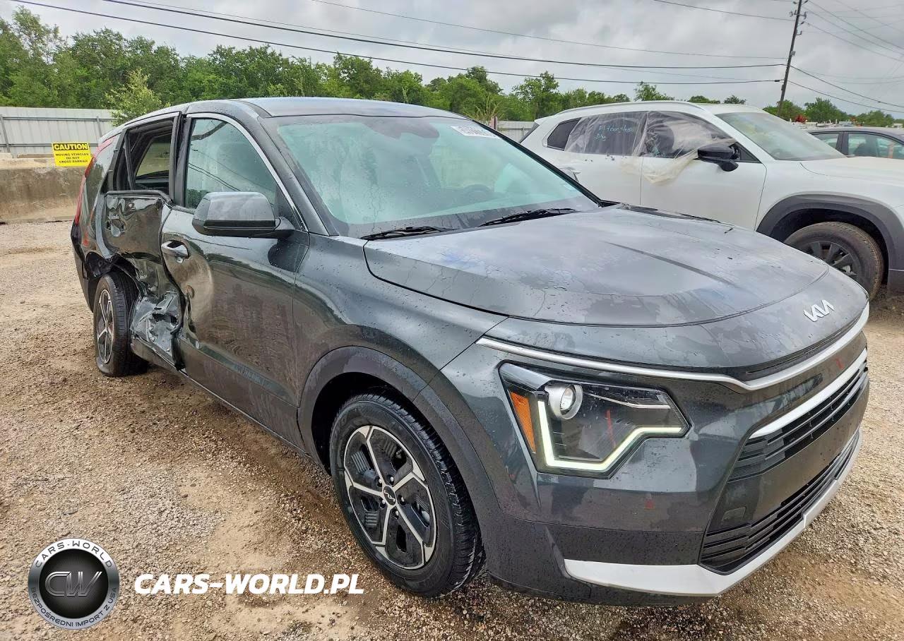 2026 Kia Niro Lx VIN:KNDCP3LE9T5332253 - 4