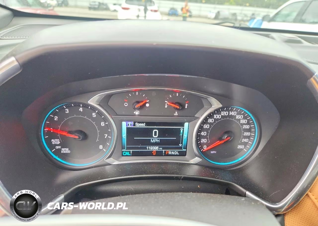 2018 Chevrolet Equinox Premier VIN:2GNAXVEV3J6119727 - 9