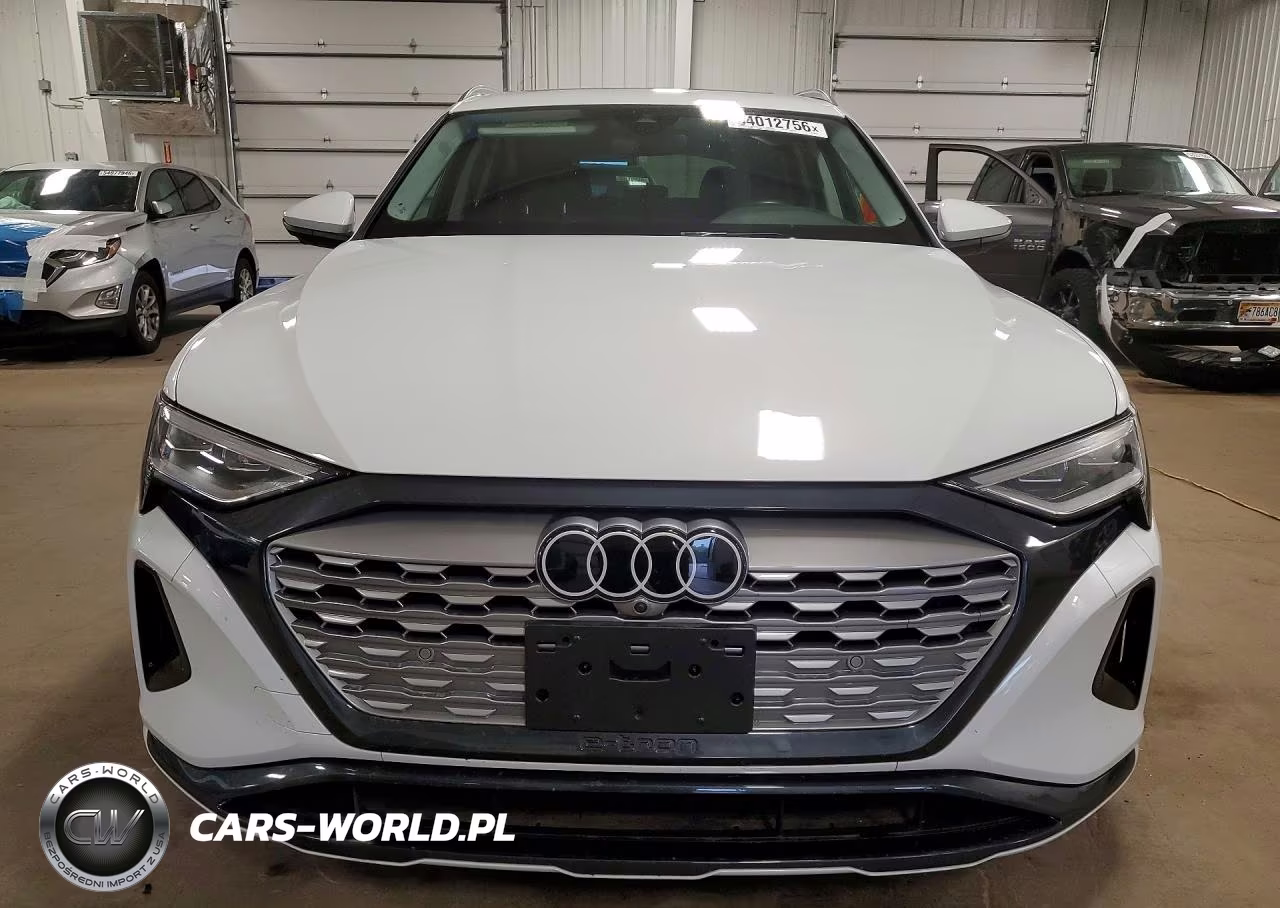 2024 Audi Q8 E-Tron Premium Plus VIN:WA15AAGE4RB028759 - 5