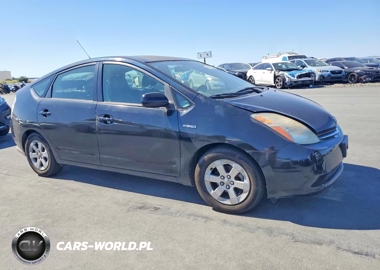 2008 Toyota Prius Base VIN:JTDKB20U883359396 - 4