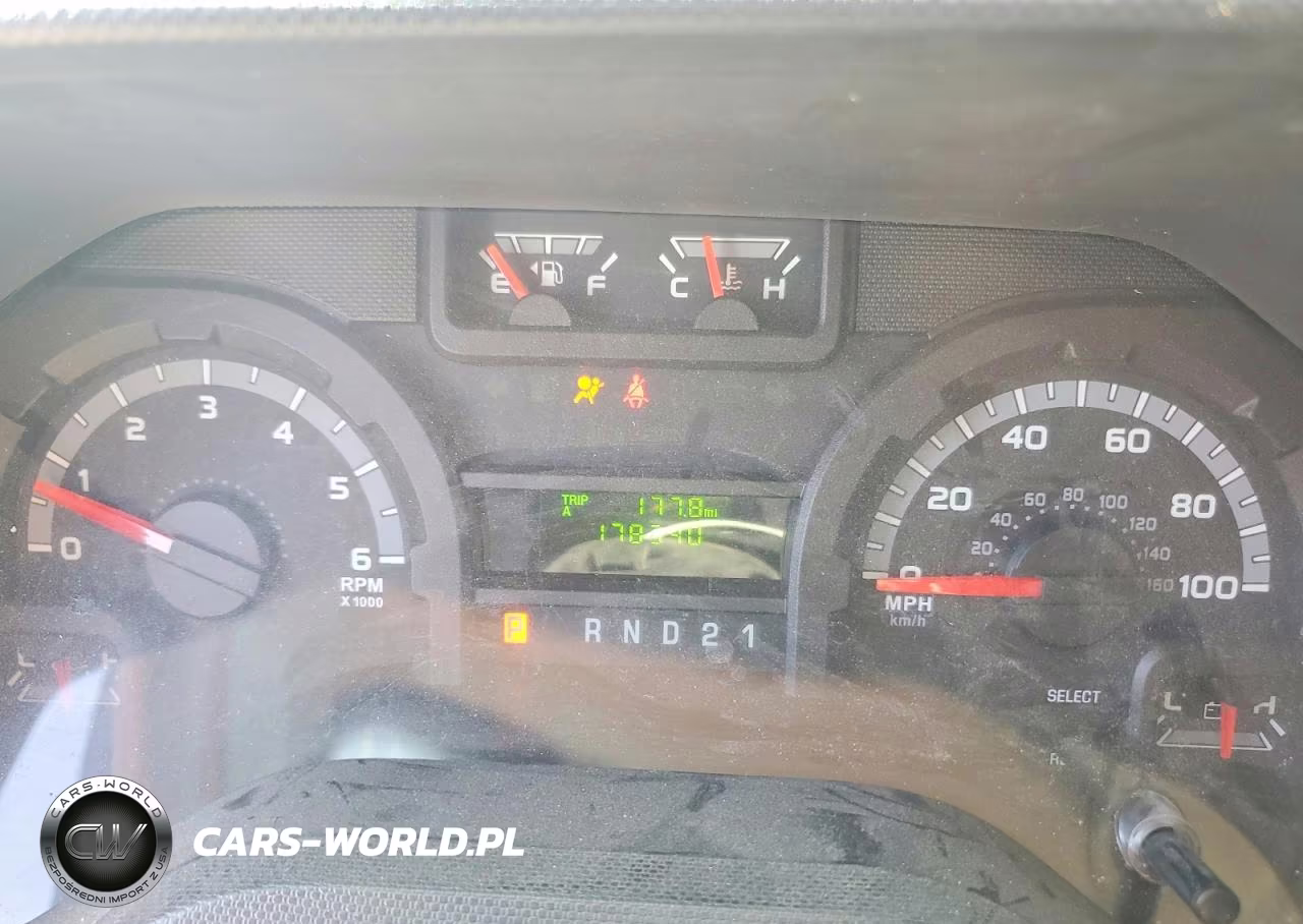 2010 Ford Econoline E150 Wagon VIN:1FMNE1BW2ADA73018 - 8