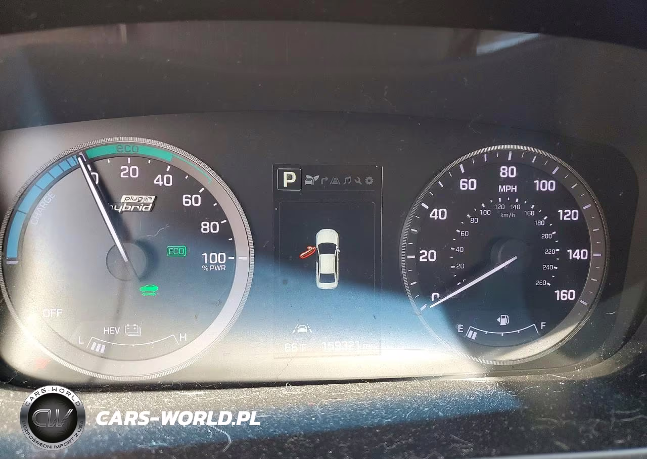 2016 Hyundai Sonata Plug-In Hybrid Limited VIN:KMHE54L28GA023568 - 9