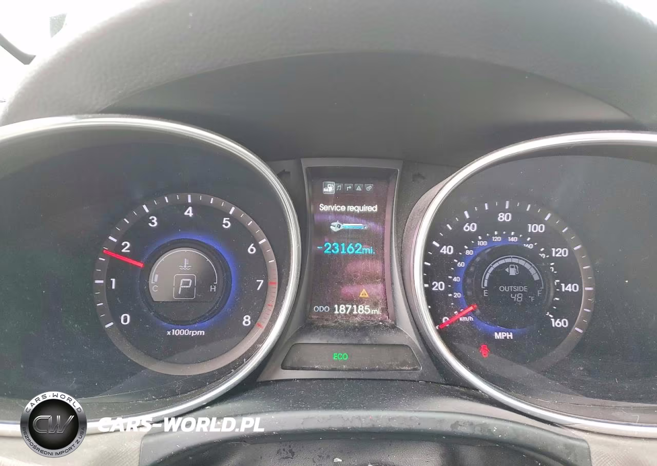 2014 Hyundai Santa Fe Sport 2.4L VIN:5XYZU3LB7EG229352 - 9