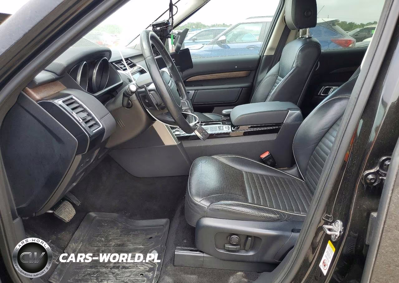 2017 Land Rover Discovery Hse VIN:SALRRBBV4HA016105 - 7