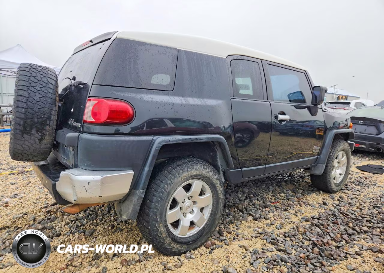 2007 Toyota Fj Cruiser Base VIN:JTEBU11F870050527 - 3
