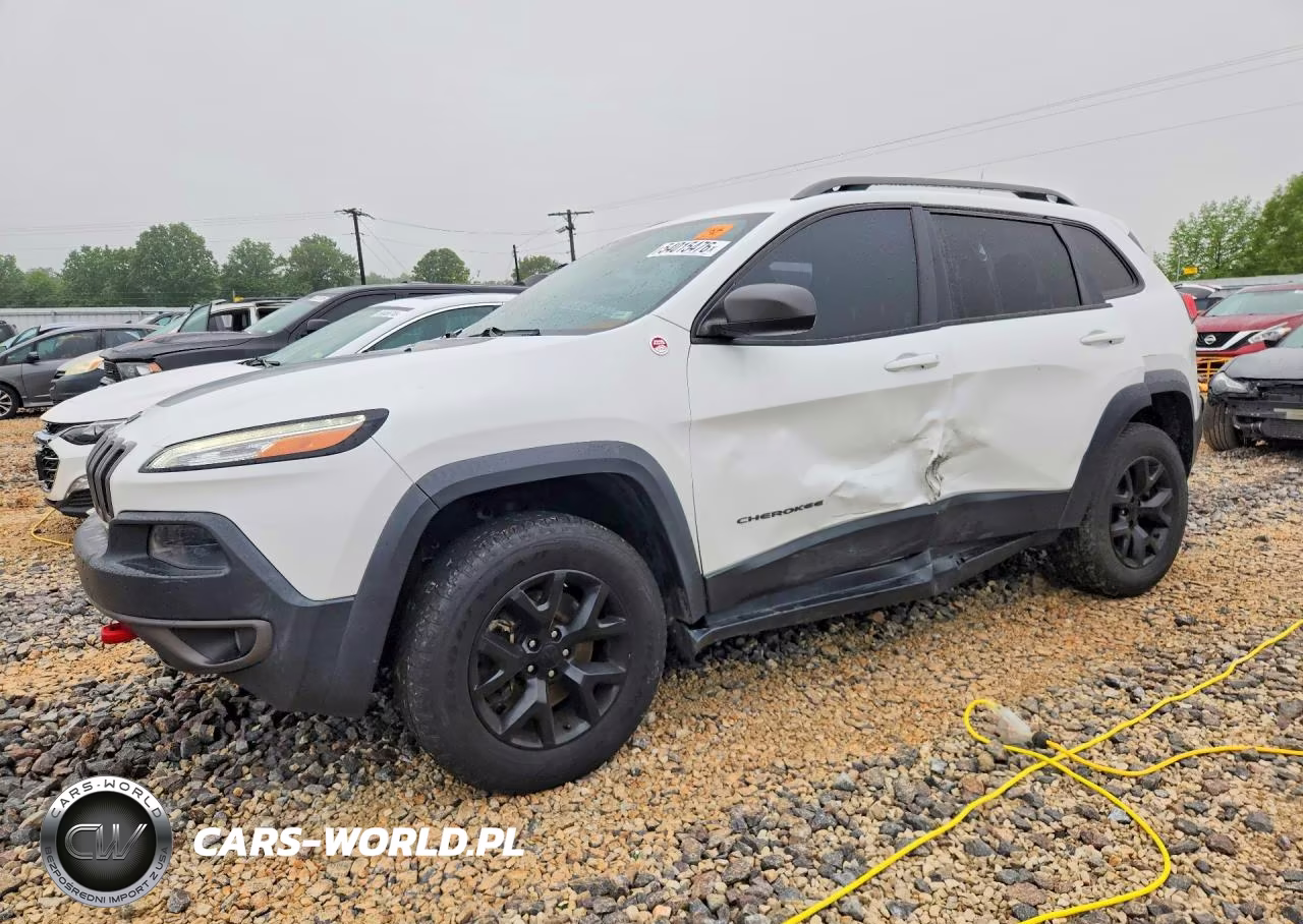 2016 Jeep Cherokee Trailhawk – zdjęcie 1 z 13