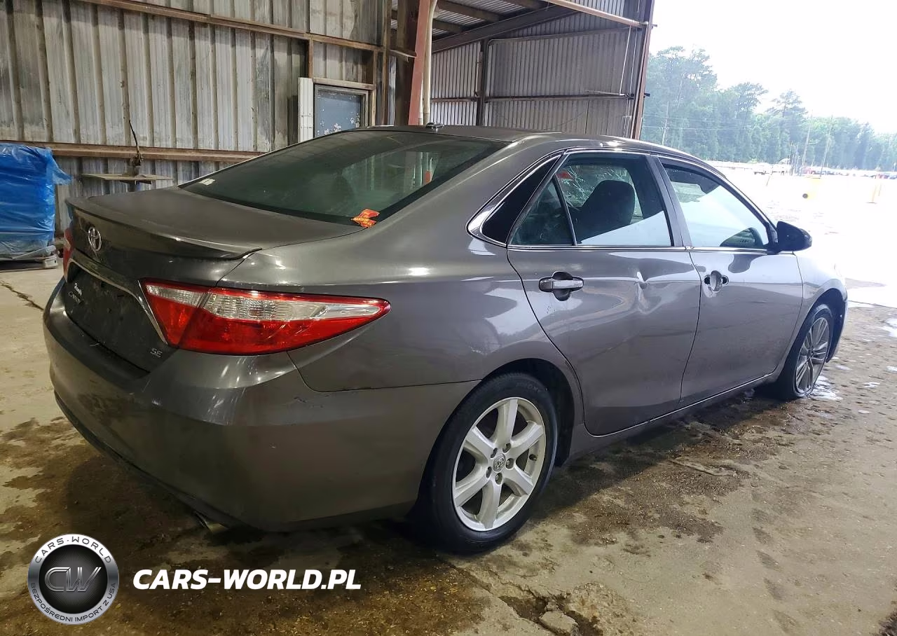 2016 Toyota Camry Se VIN:4T1BF1FK9GU128113 - 3