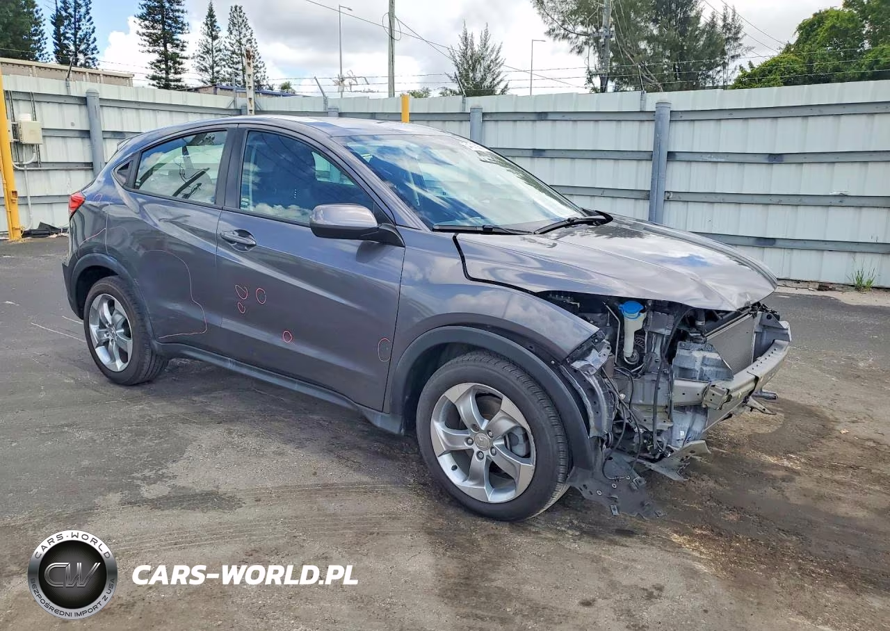 2017 Honda Hr-V Lx VIN:3CZRU5H31HM717078 - 4