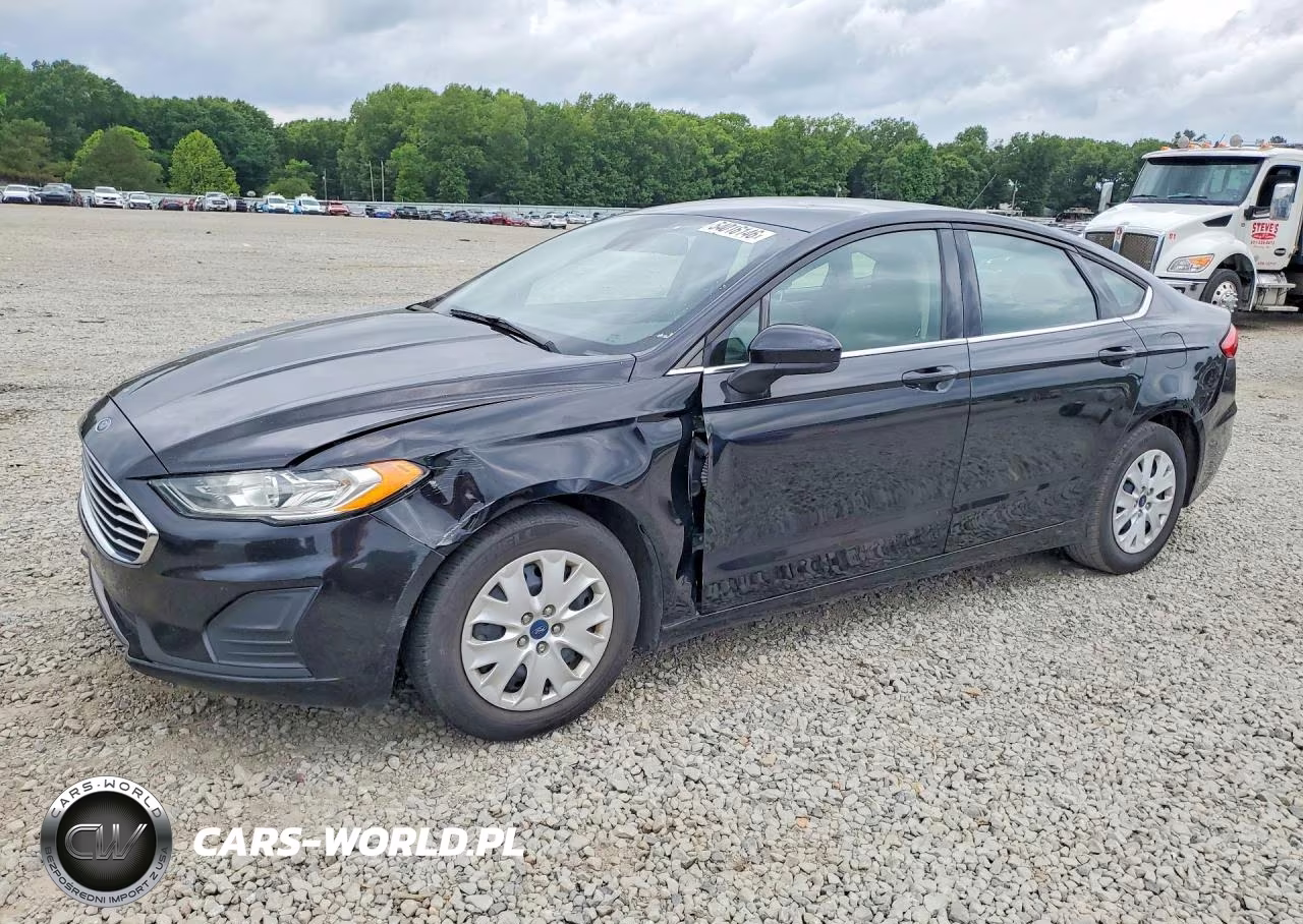 2019 Ford Fusion S – zdjęcie 1 z 12