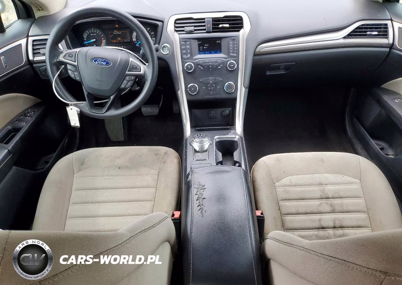 2019 Ford Fusion S VIN:3FA6P0G78KR160984 - 8