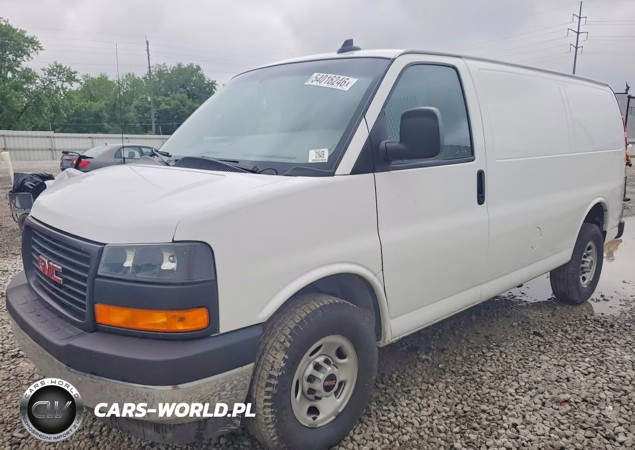 2022 GMC Savana 2500 Cargo Delivery Van