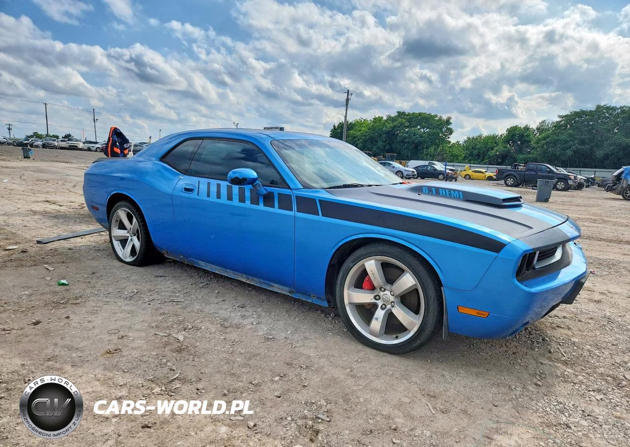 2010 Dodge Challenger Srt-8 VIN:2B3CJ7DW8AH137073 - 4