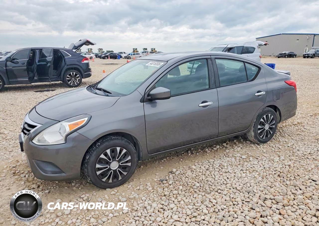 2017 Nissan Versa 1.6 Sv