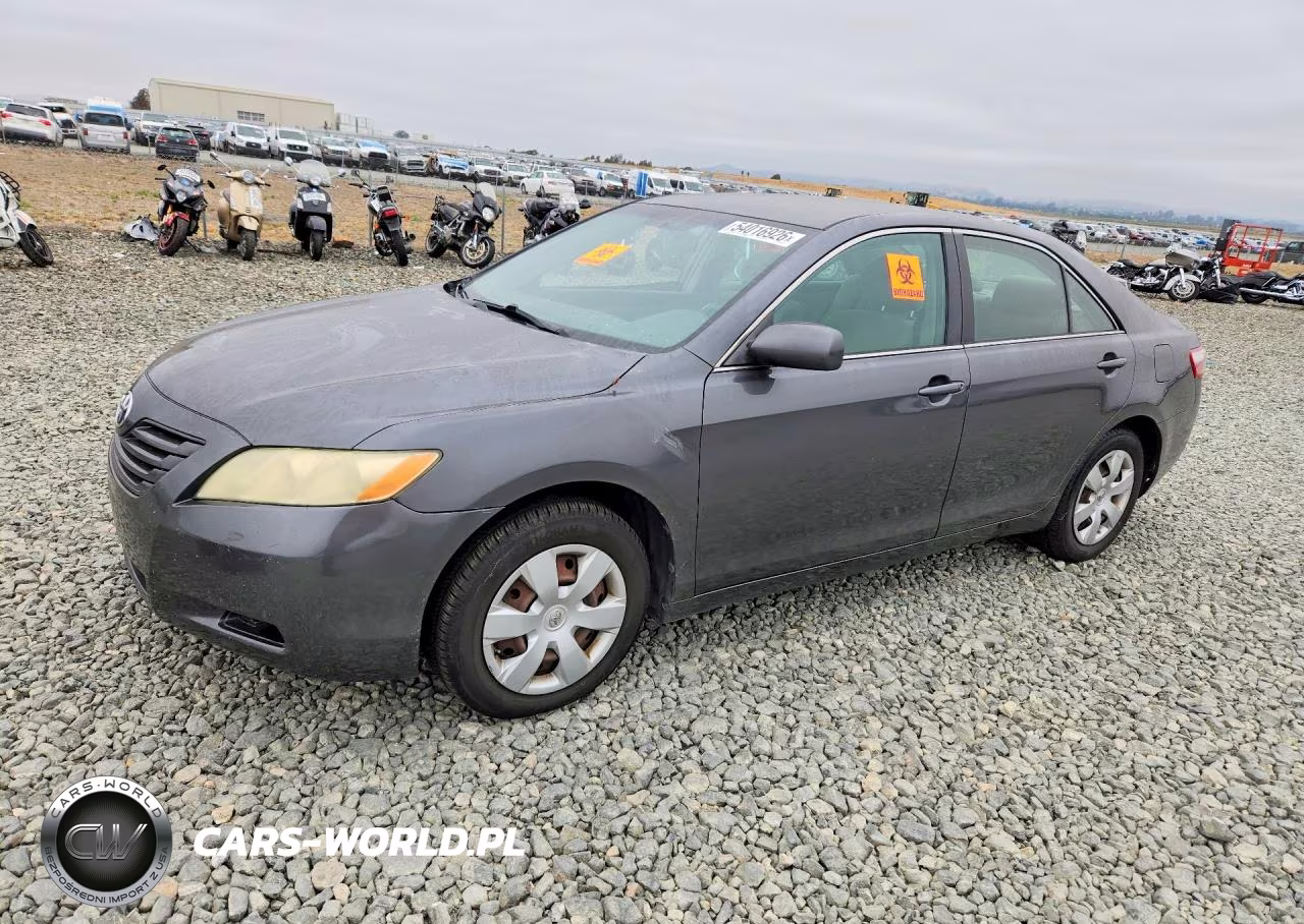 2007 Toyota Camry Le – zdjęcie 1 z 12
