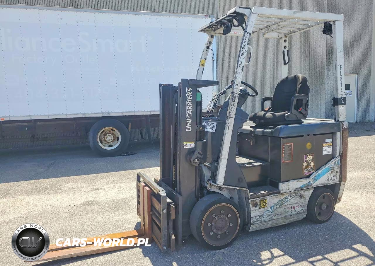 2013 Unicariers Forklift