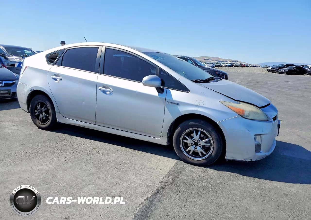 2010 Toyota Prius Iii VIN:JTDKN3DU4A0056940 - 4