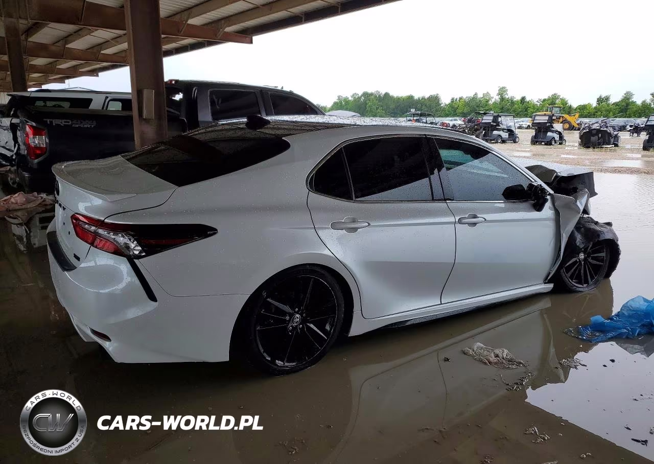 2024 Toyota Camry Xse VIN:4T1K61AK8RU845127 - 3