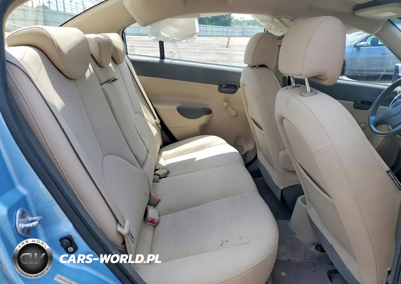 2008 Hyundai Accent Gls VIN:KMHCN46C18U242707 - 10