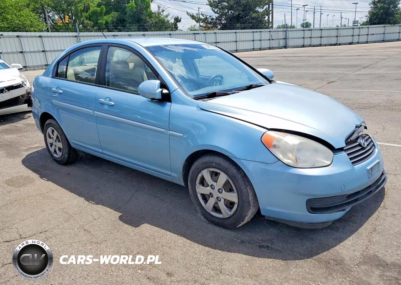 2008 Hyundai Accent Gls VIN:KMHCN46C18U242707 - 4