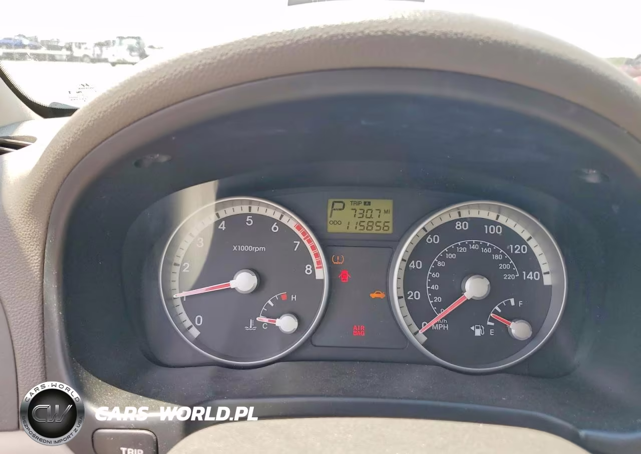 2008 Hyundai Accent Gls VIN:KMHCN46C18U242707 - 9