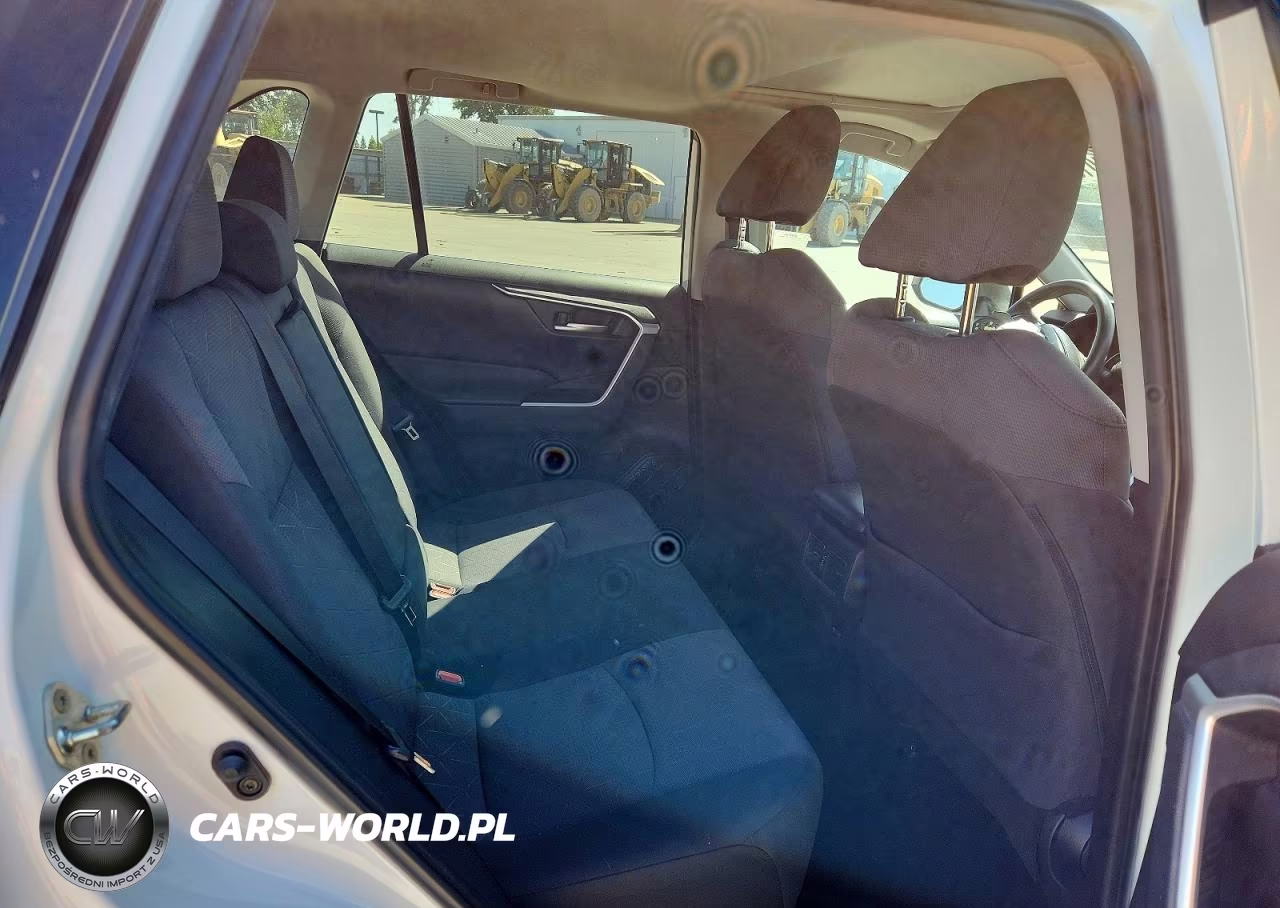 2019 Toyota Rav4 Xle VIN:2T3W1RFV7KC008112 - 10