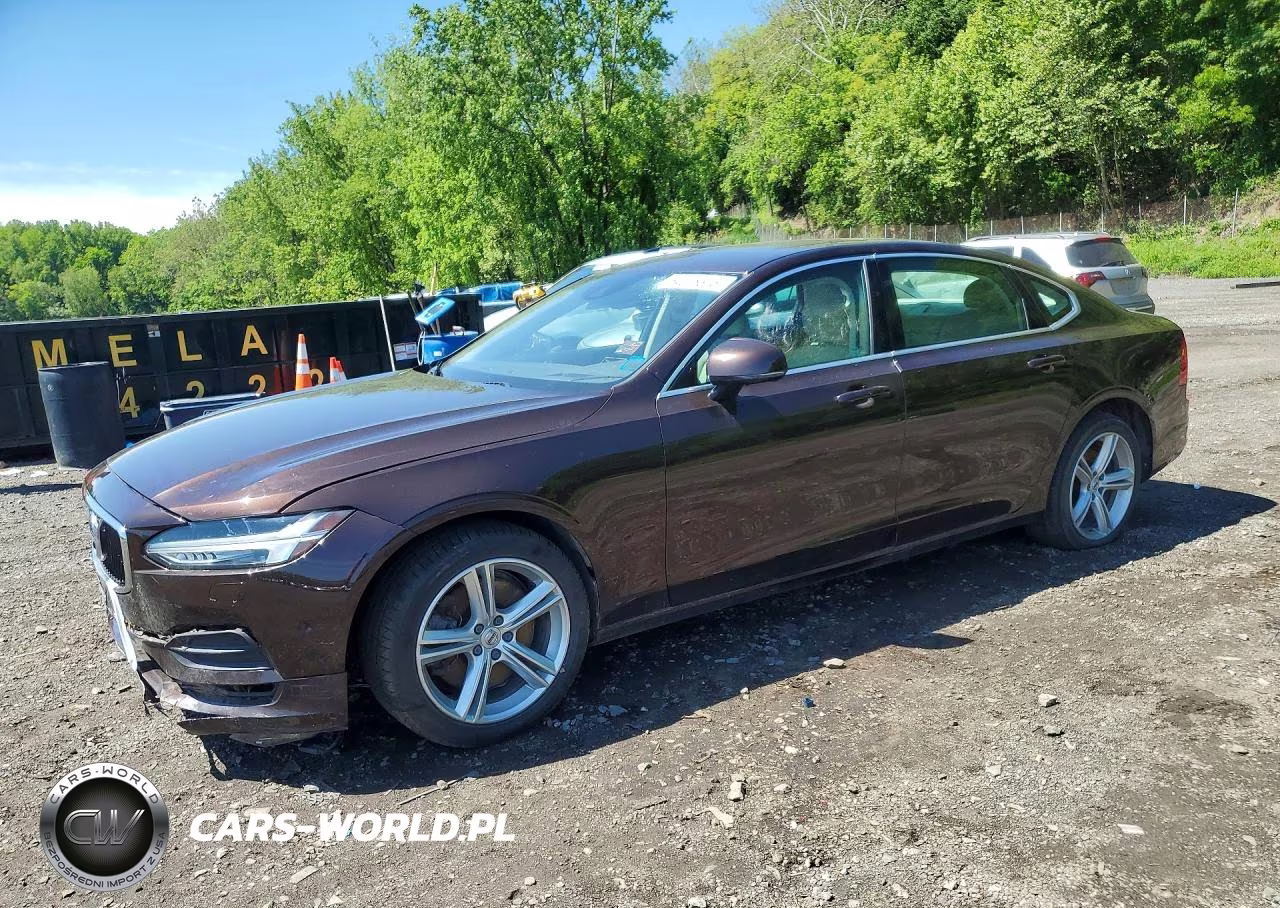 2018 Volvo S90 T5 Momentum