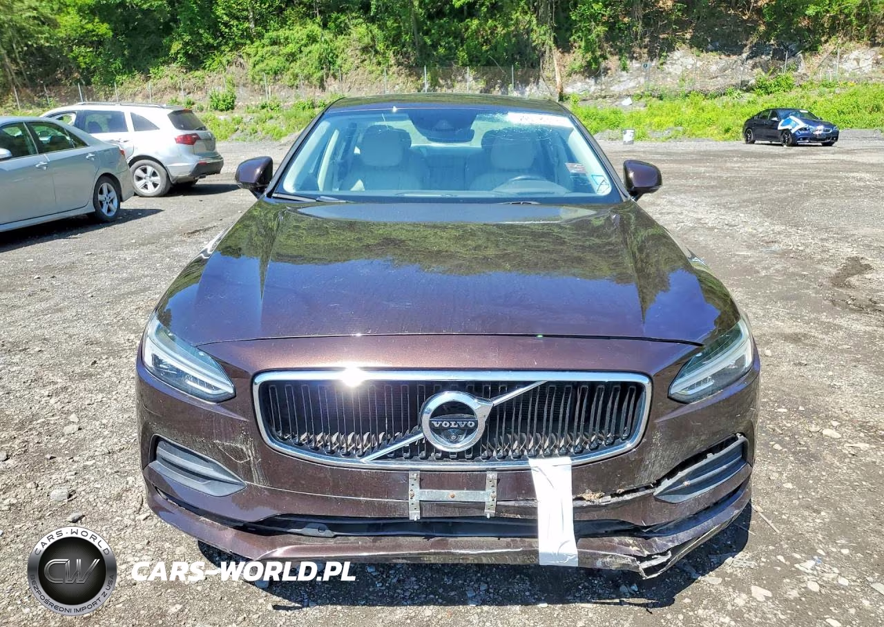 2018 Volvo S90 T5 Momentum VIN:LVY982MK1JP026745 - 5