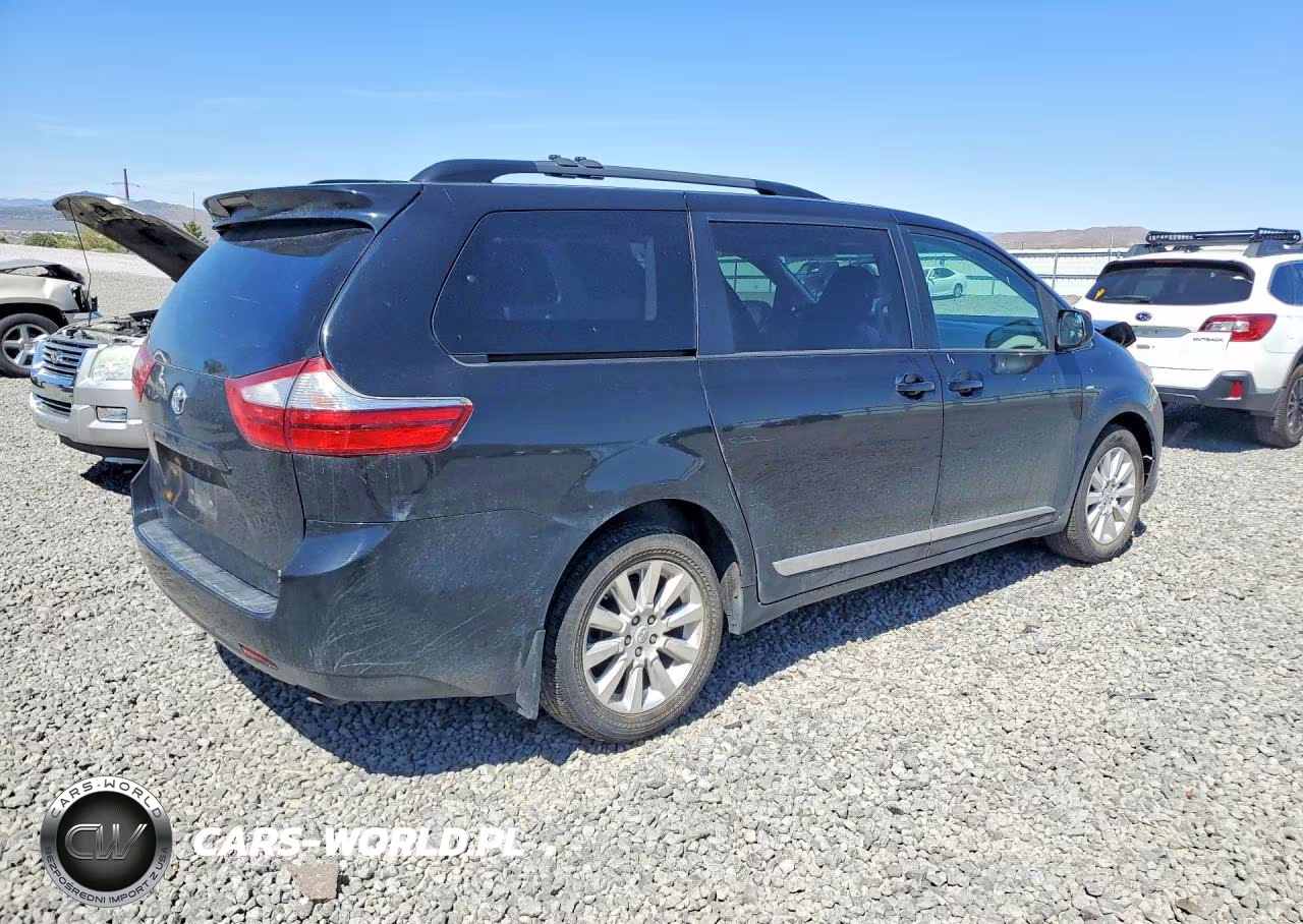 2017 Toyota Sienna Le VIN:5TDJZ3DC0HS151817 - 3