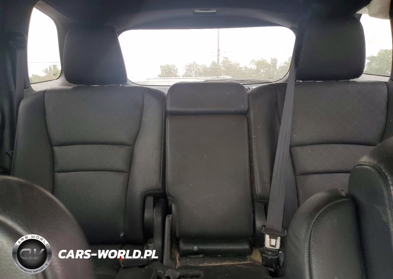 2021 Honda Passport Touring VIN:5FNYF7H91MB006054 - 10