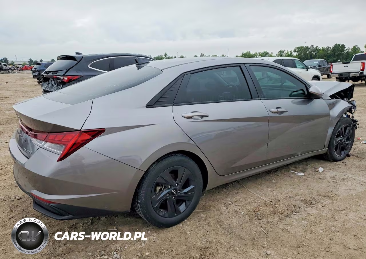 2023 Hyundai Elantra Blue VIN:KMHLM4AJ8PU083367 - 3