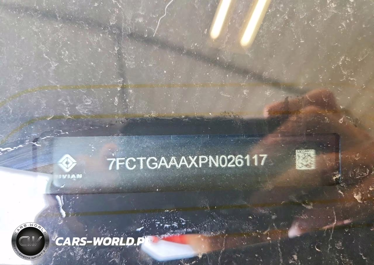 2023 Rivian R1T Adventure VIN:7FCTGAAAXPN026117 - 12