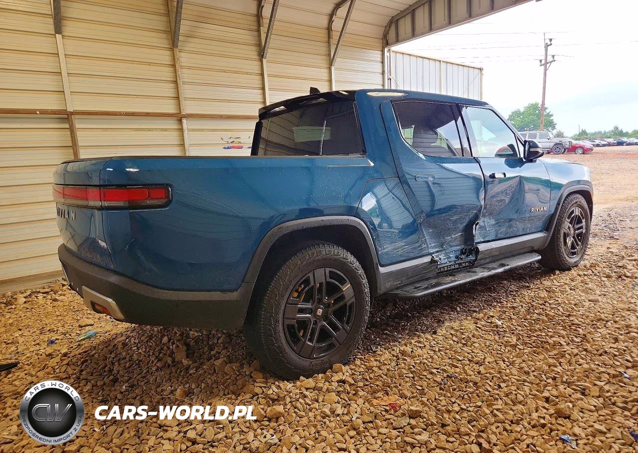 2023 Rivian R1T Adventure VIN:7FCTGAAAXPN026117 - 3