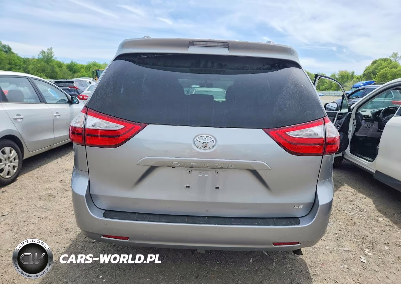 2017 Toyota Sienna Le VIN:5TDKZ3DC7HS875654 - 6