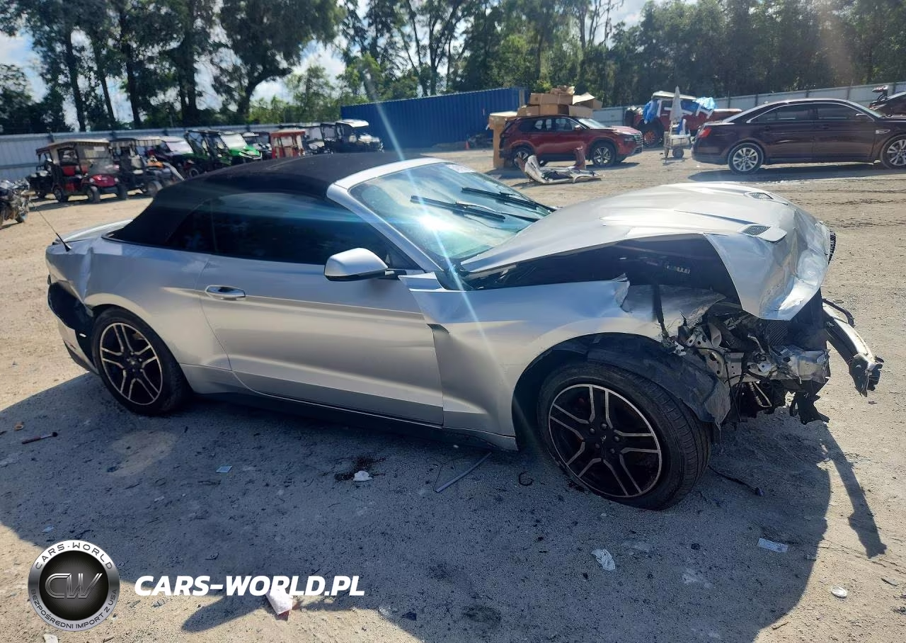 2018 Ford Mustang VIN:1FATP8UH2J5133277 - 4