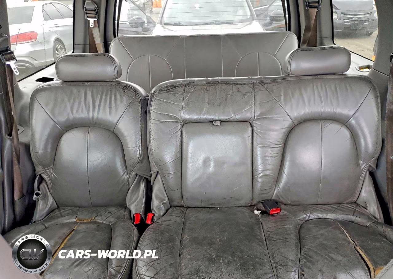 2000 Ford Expedition Xlt VIN:1FMPU16L2YLA24512 - 10
