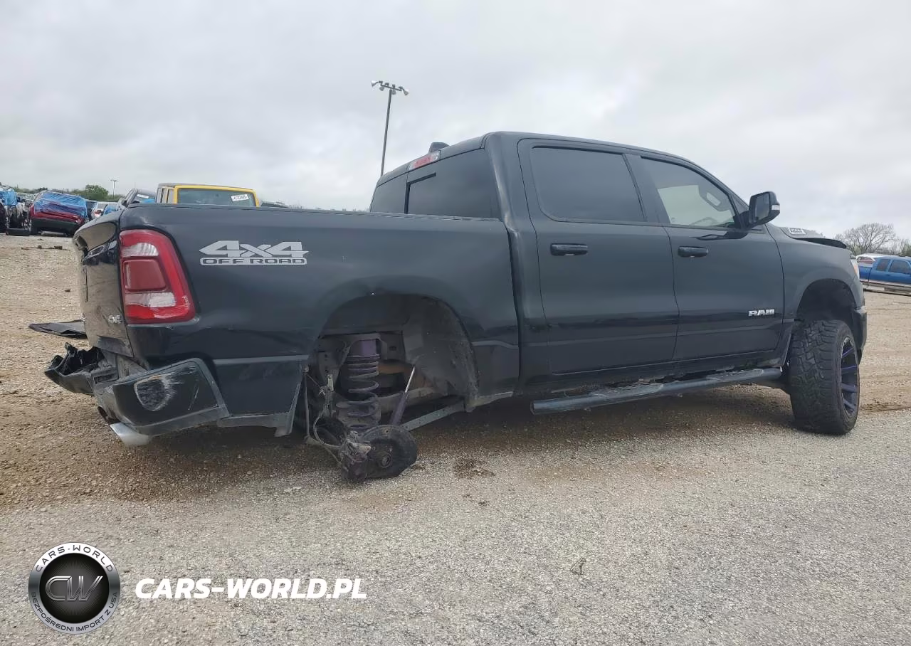 2020 Ram 1500 Big Horn-Lone Star VIN:1C6SRFFT1LN358645 - 3