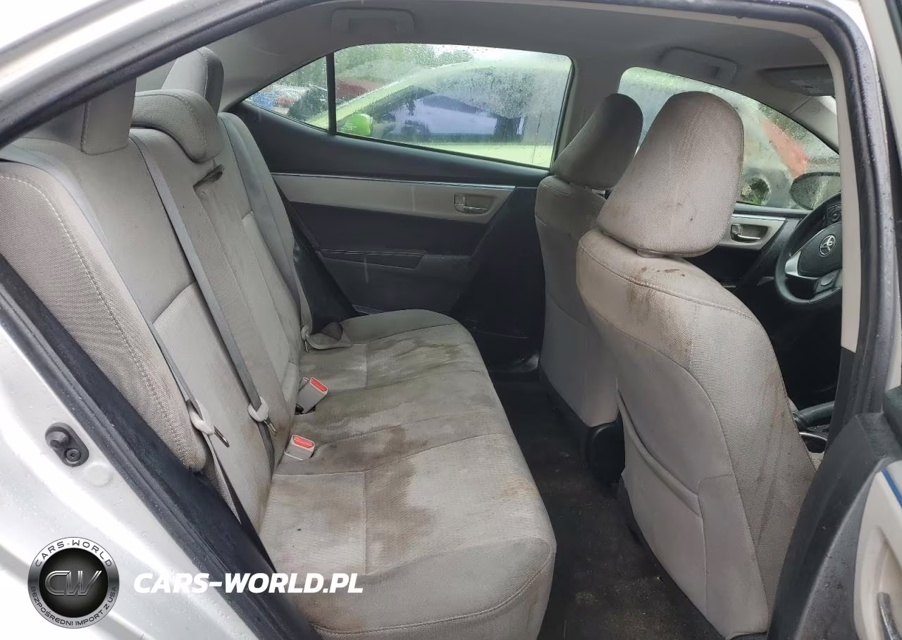 2015 Toyota Corolla Le VIN:5YFBURHE5FP327820 - 10