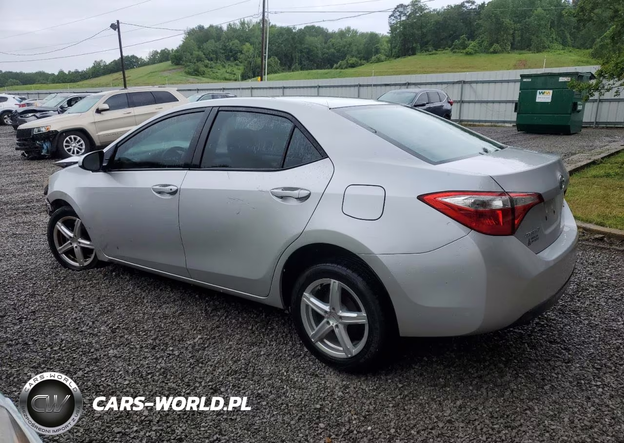 2015 Toyota Corolla Le VIN:5YFBURHE5FP327820 - 2