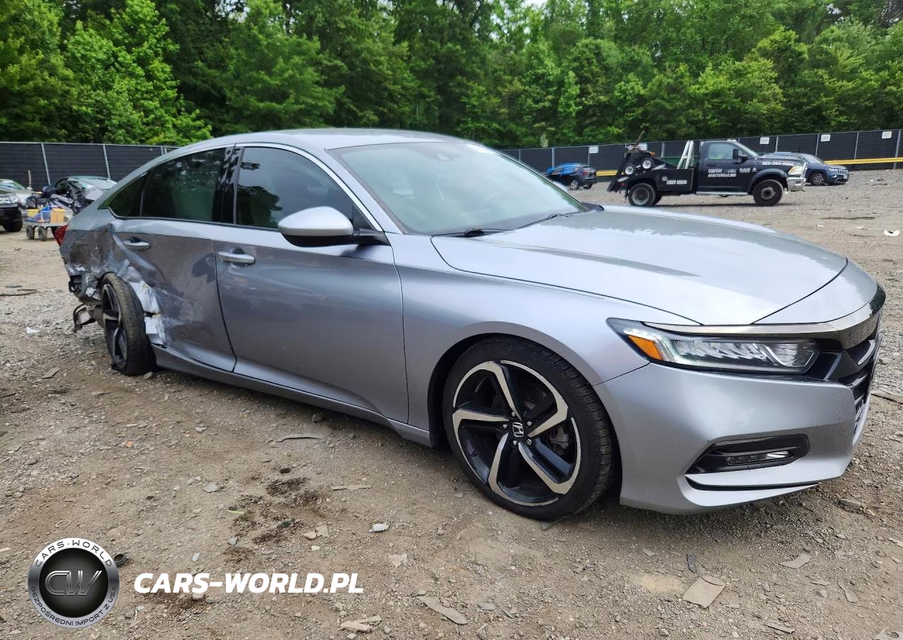 2018 Honda Accord Sport VIN:1HGCV1F30JA161659 - 4