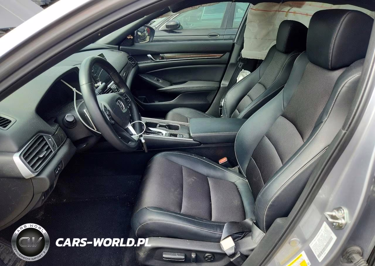 2018 Honda Accord Sport VIN:1HGCV1F30JA161659 - 7