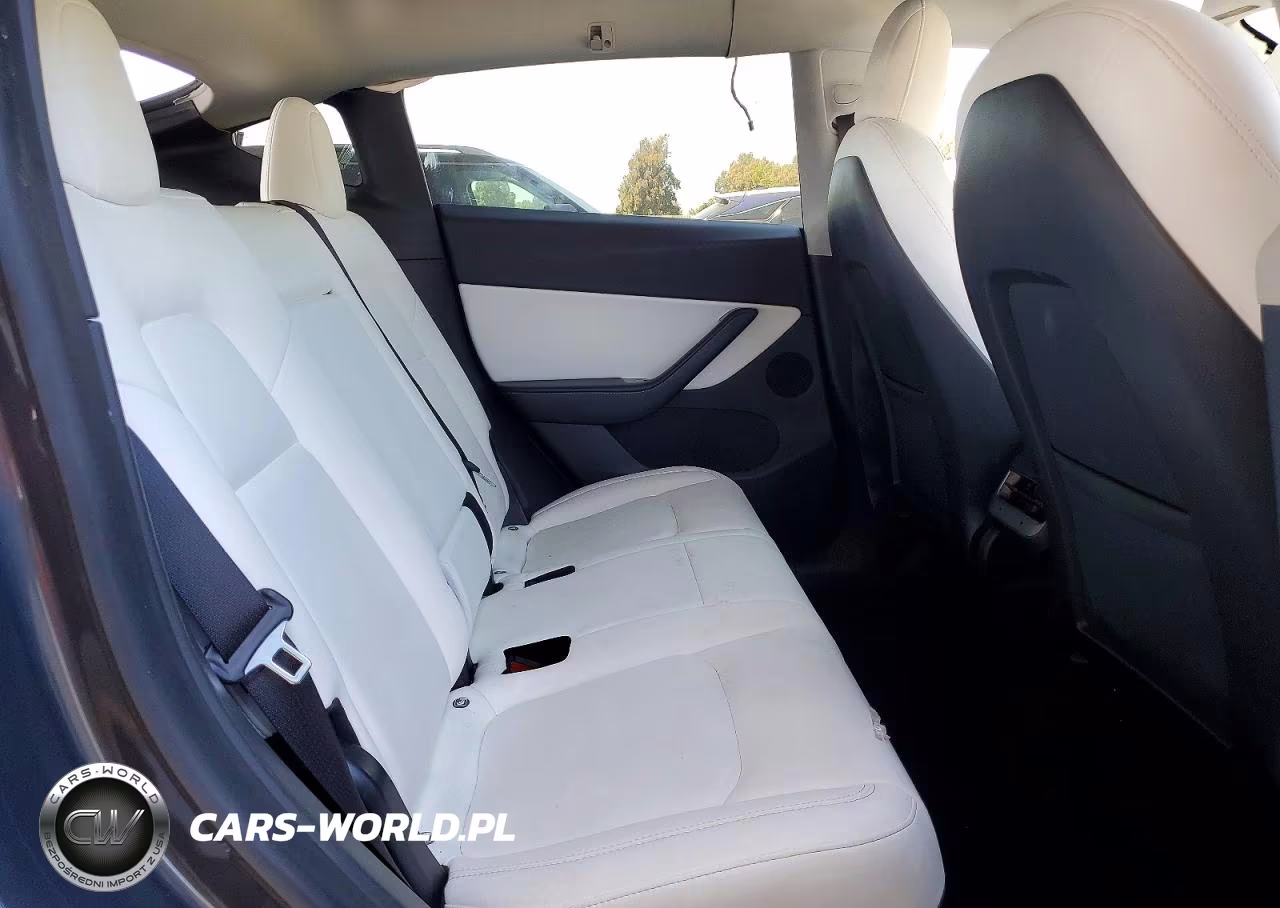 2020 Tesla Model Y VIN:5YJYGDEE3LF014510 - 10