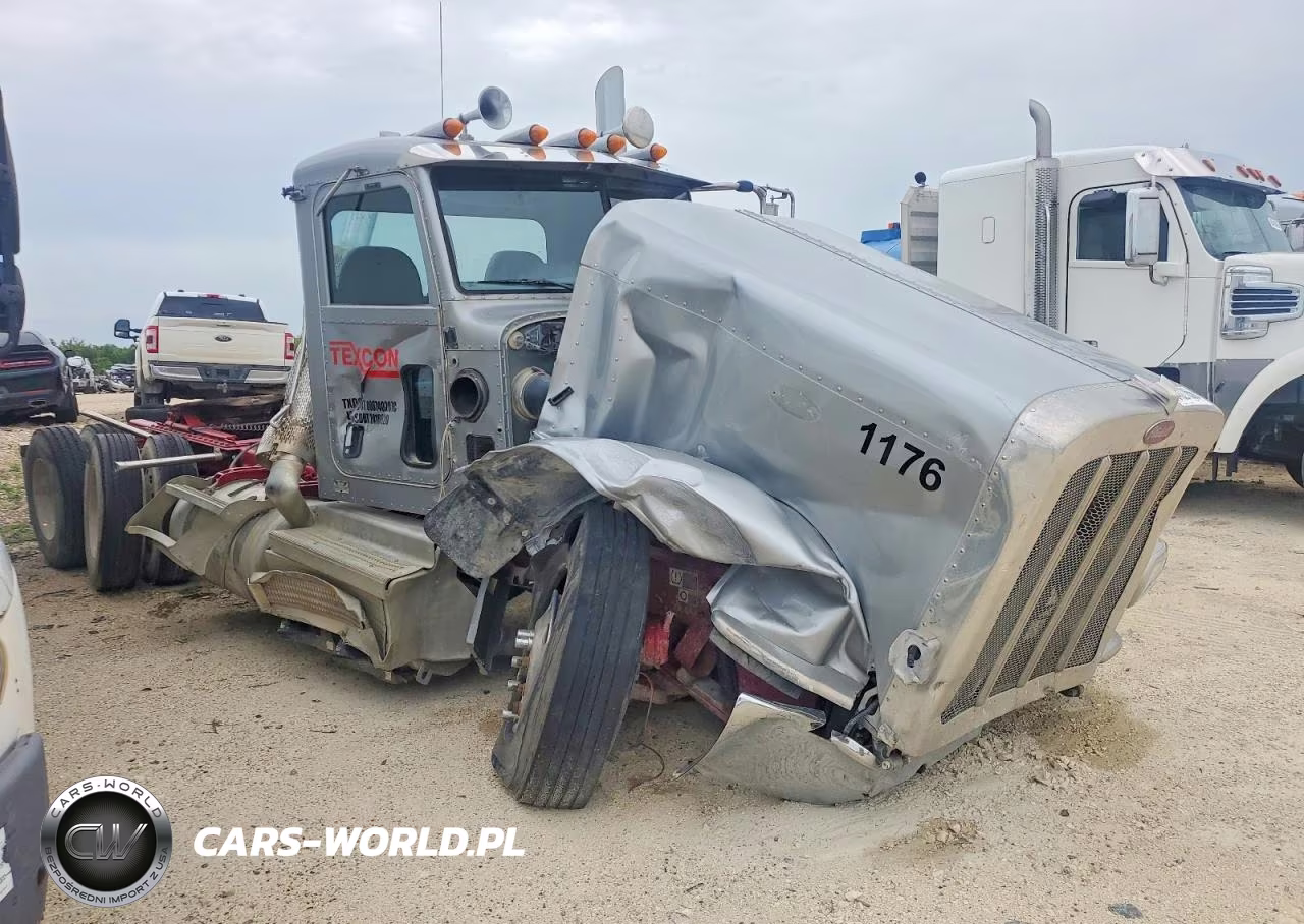2023 Peterbilt 389 Semi Truck