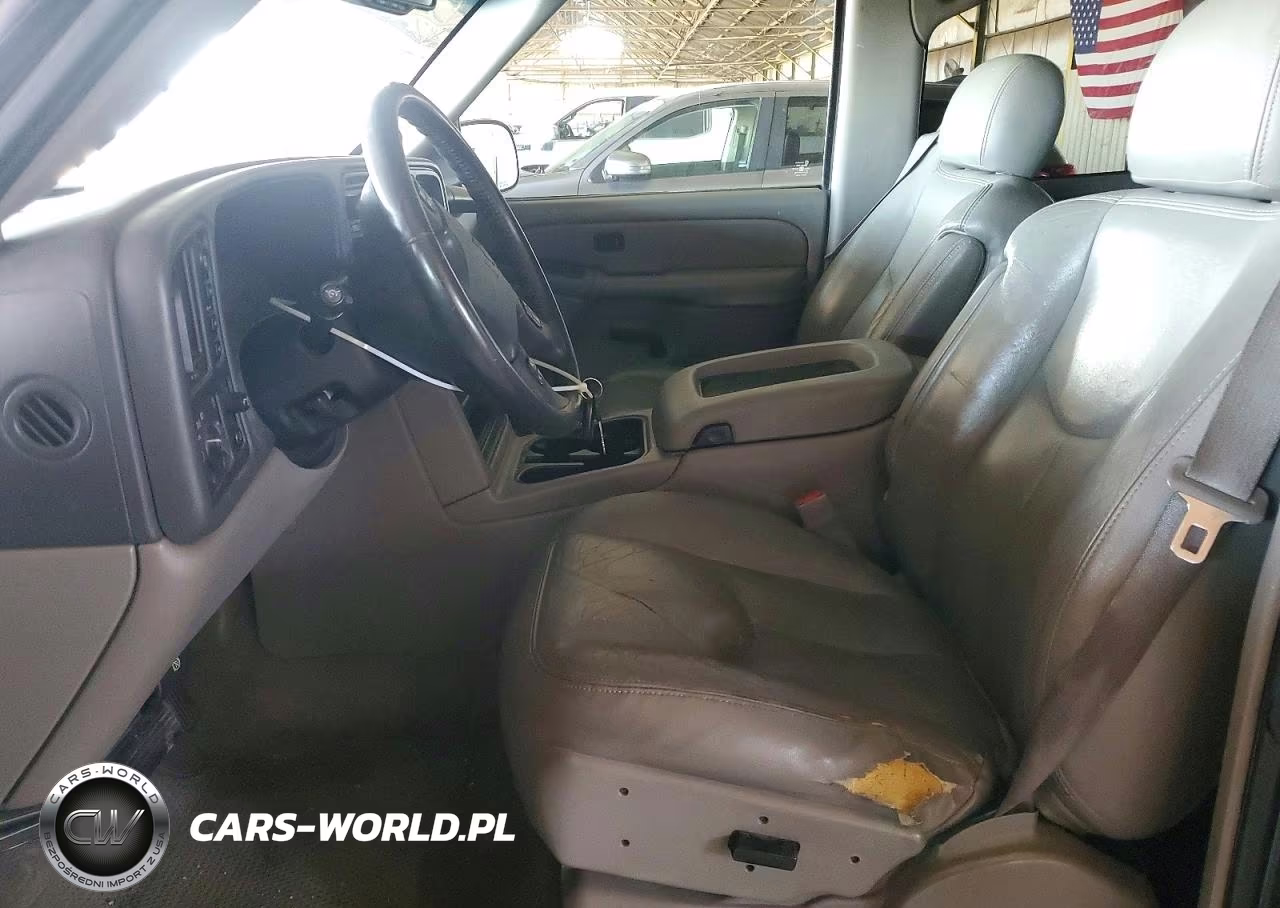 2004 Chevrolet Tahoe K1500 VIN:1GNEK13T44R294894 - 7