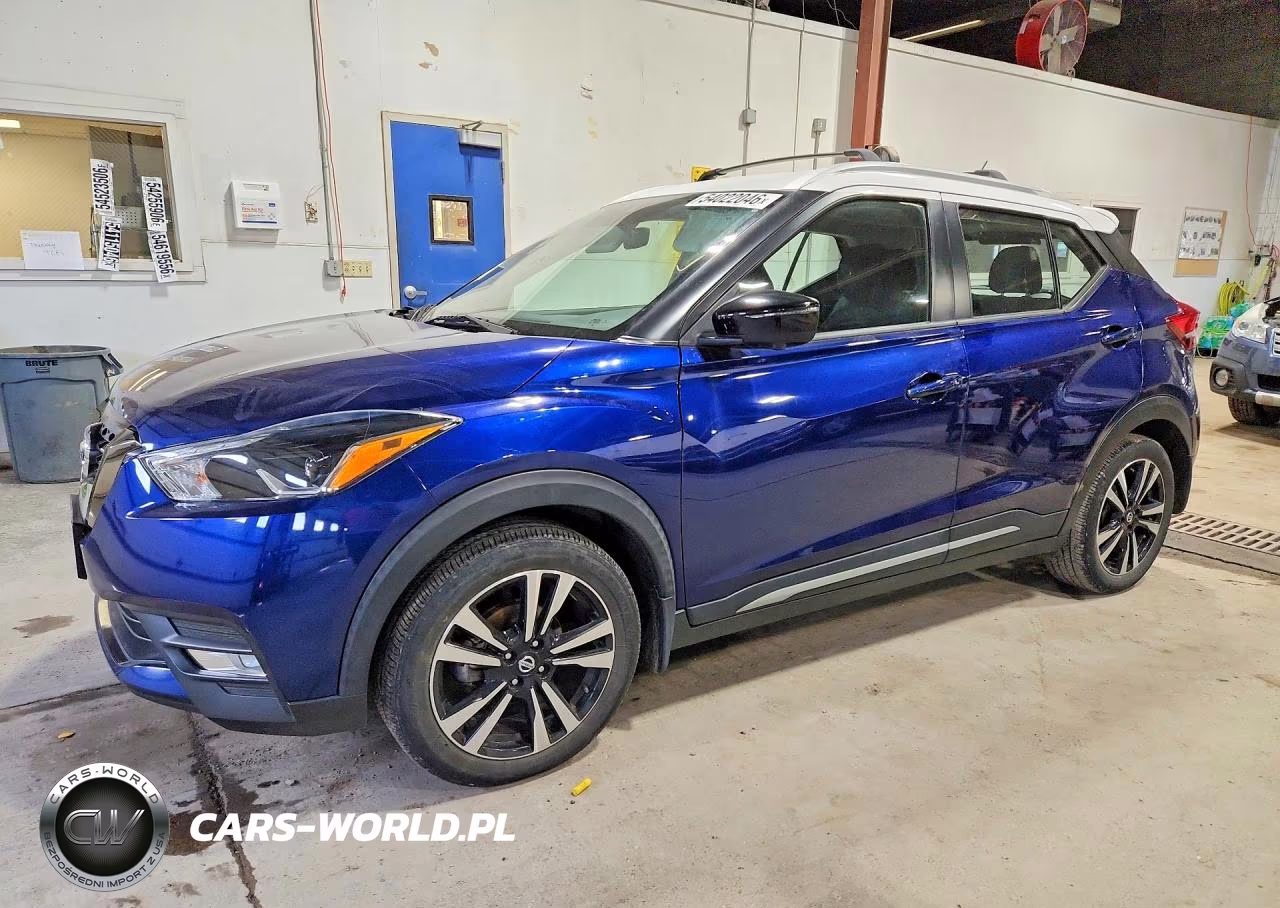 2020 Nissan Kicks Sr