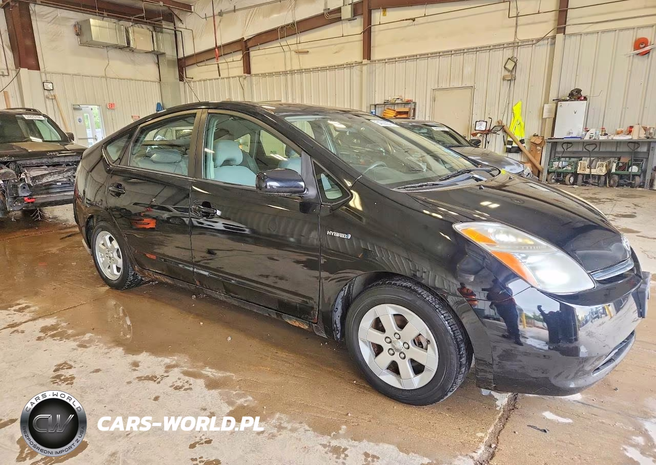 2008 Toyota Prius Base VIN:JTDKB20UX87817173 - 4
