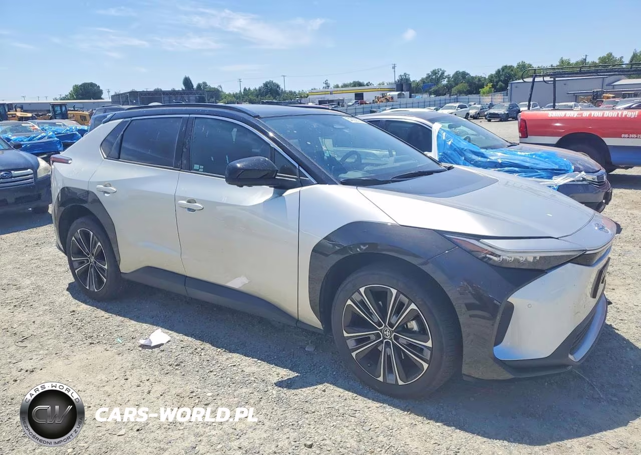 2023 Toyota Bz4X Limited VIN:JTMABACA7PA039102 - 4