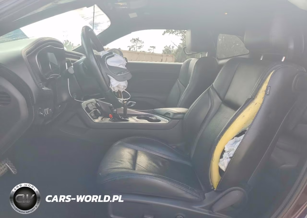 2021 Dodge Challenger Sxt VIN:2C3CDZAG0MH645173 - 7