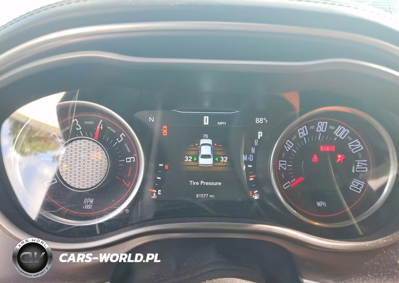 2021 Dodge Challenger Sxt VIN:2C3CDZAG0MH645173 - 9