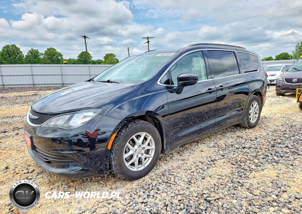 2020 Chrysler Voyager Lxi