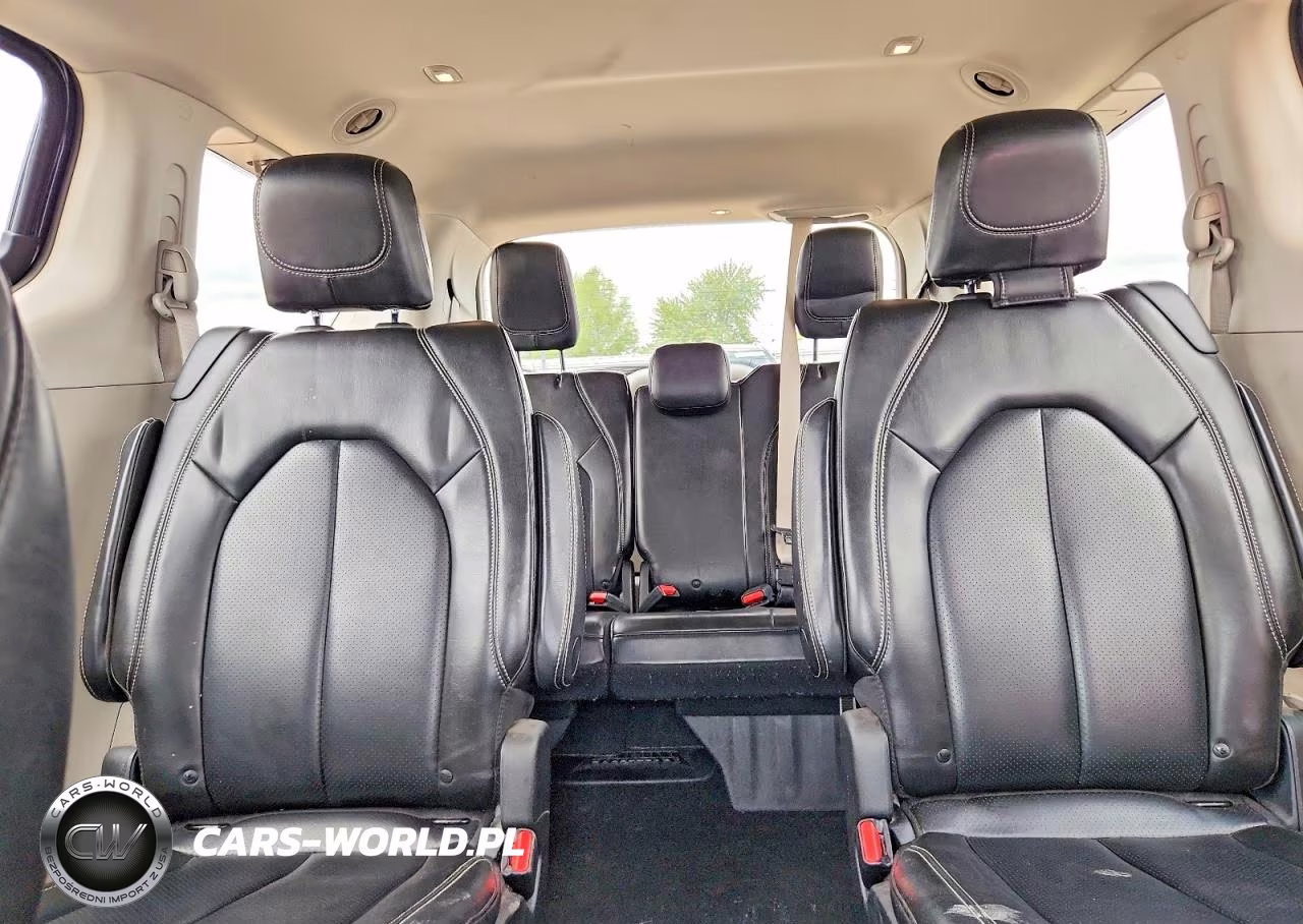 2020 Chrysler Voyager Lxi VIN:2C4RC1DG6LR265298 - 10